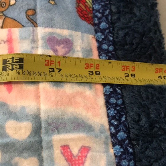 Child’s snuggle quilt - Picture 8 of 12